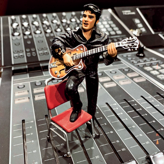 placeholder image sq